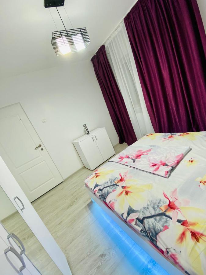 Antonia'S Apartment Constanta Bagian luar foto