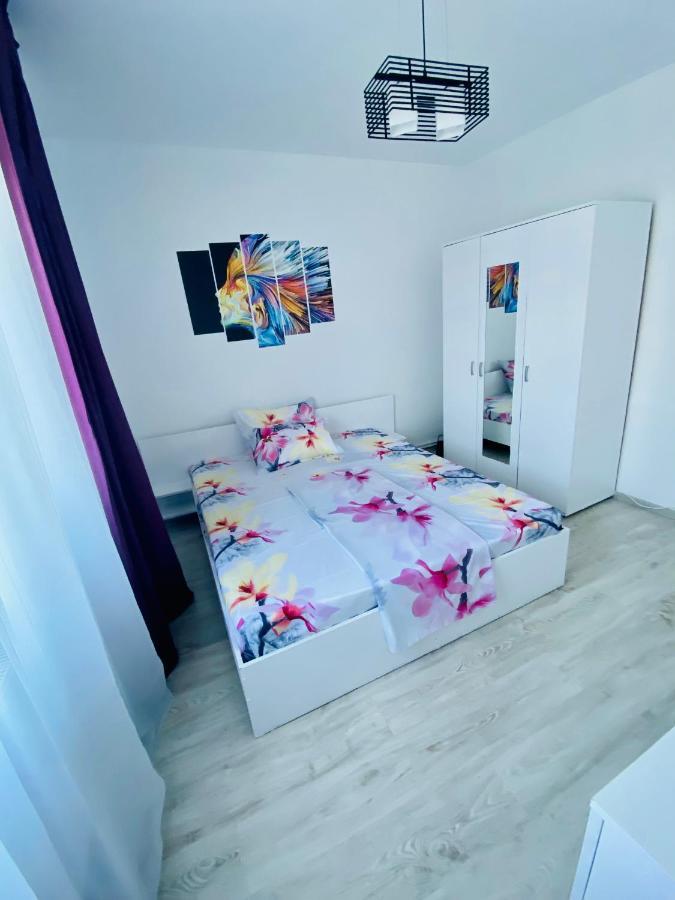 Antonia'S Apartment Constanta Bagian luar foto