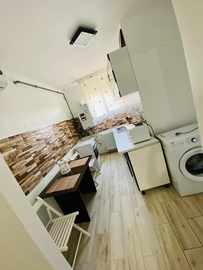Antonia'S Apartment Constanta Bagian luar foto